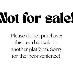 Michael Simon Red knit women’s tote with felt and embroidered people